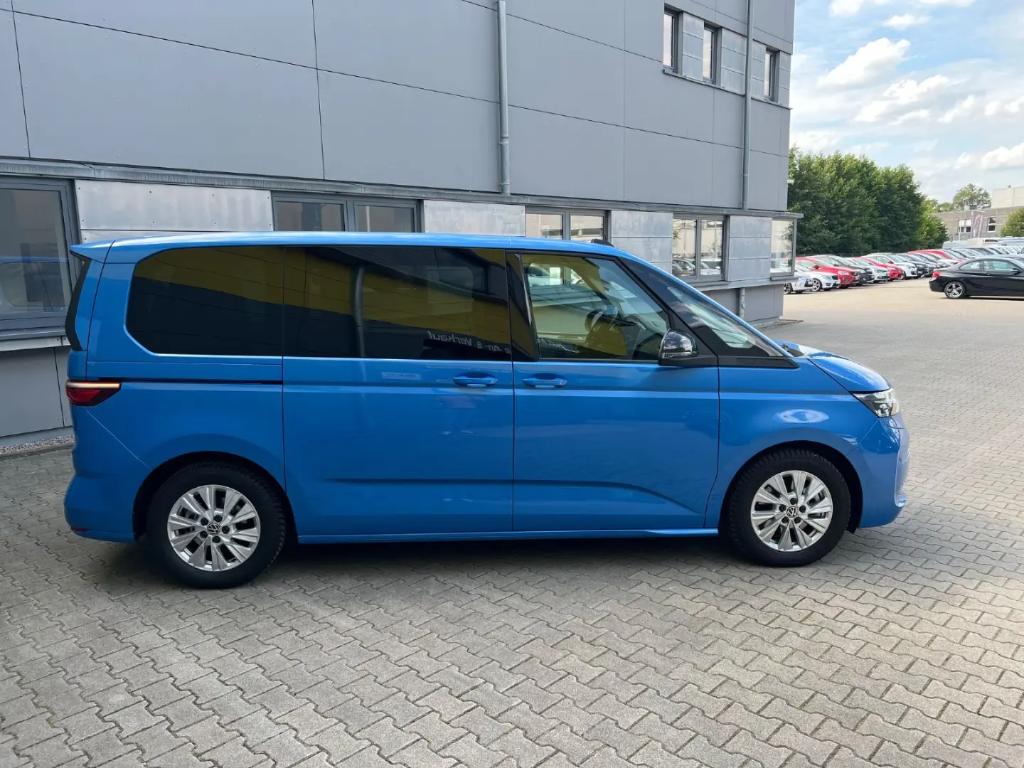 T7 Multivan/KAMERA/AHK/AUTOMATIK/NAVI/ALU/