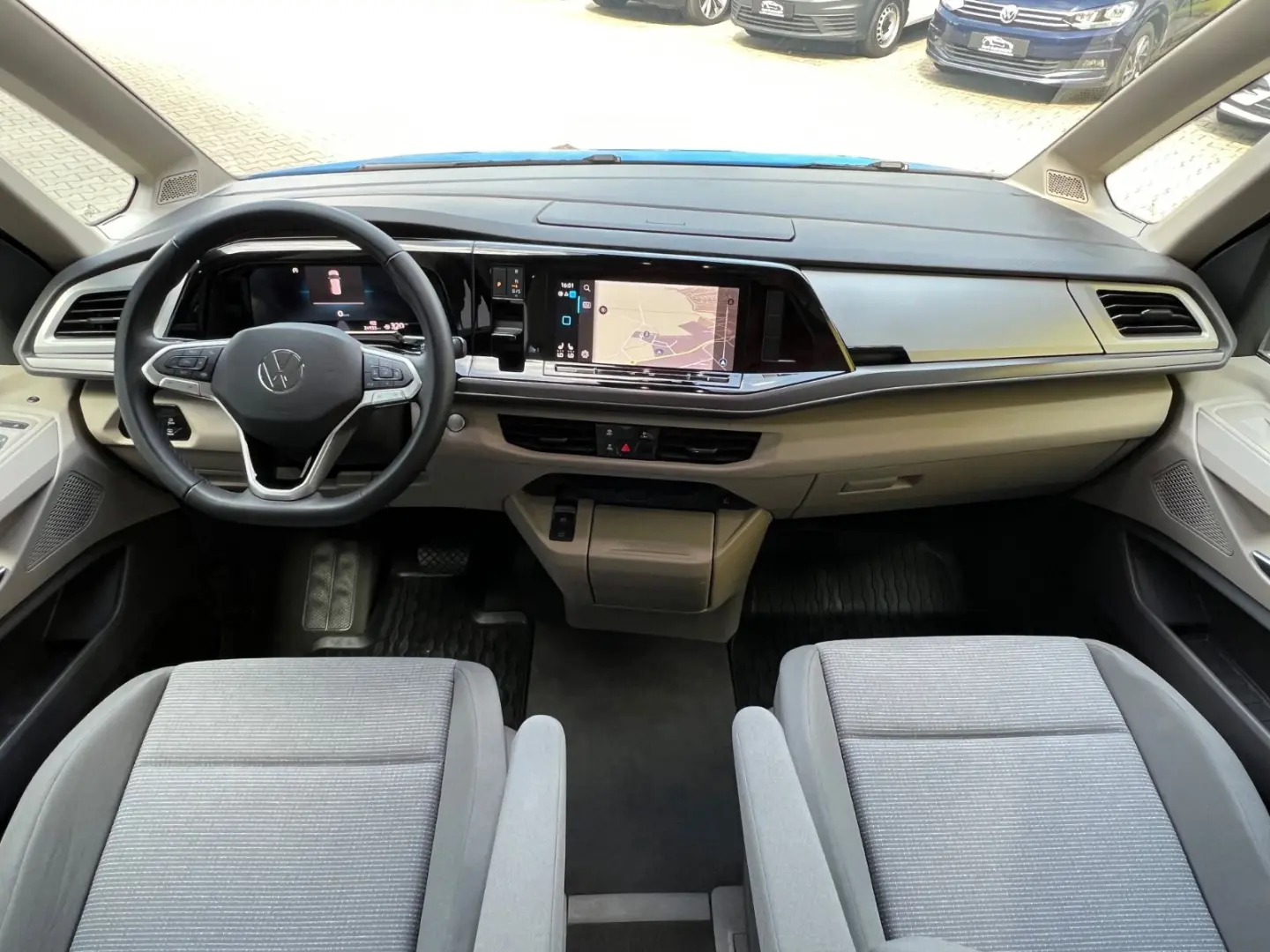 T7 Multivan/KAMERA/AHK/AUTOMATIK/NAVI/ALU/