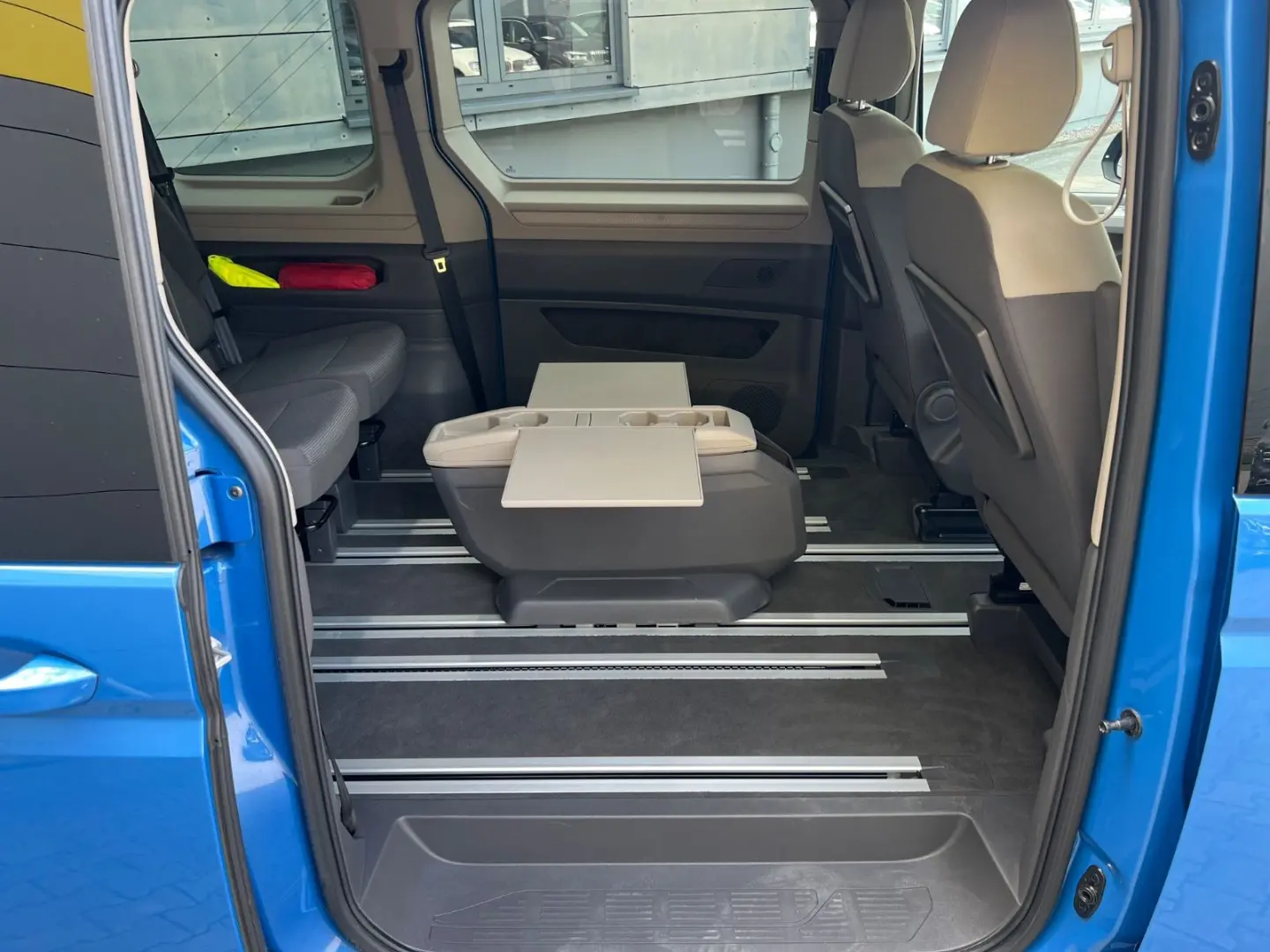 T7 Multivan/KAMERA/AHK/AUTOMATIK/NAVI/ALU/