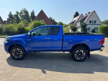 Hilux 2.8 Extra Cab Executive 4x4*1.Hand+MwSt