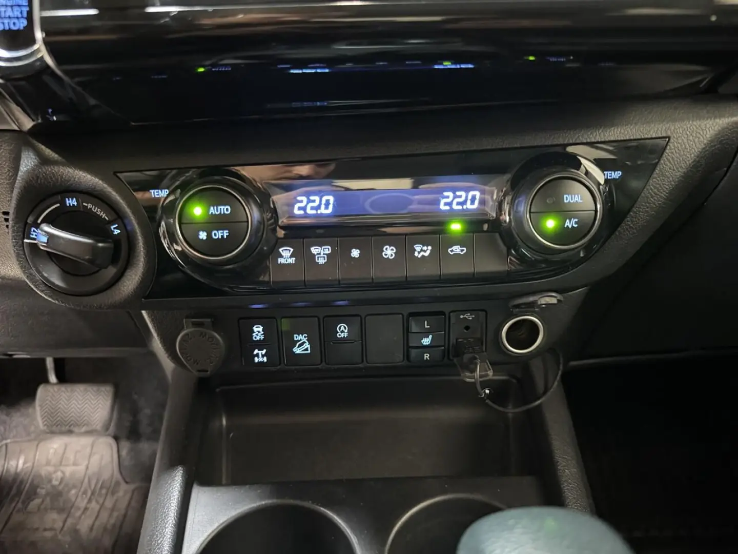 Hilux 2.8 D AWD Autom. - GPS - Airco - Topstaat!