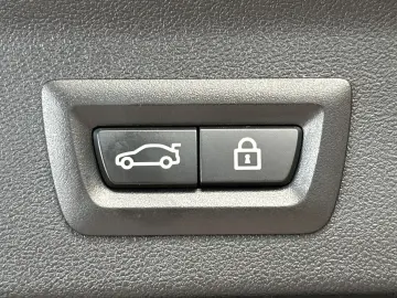 X3 xDrive30e M-Sport NAV+LASER+PANO+HUD+KAMERA