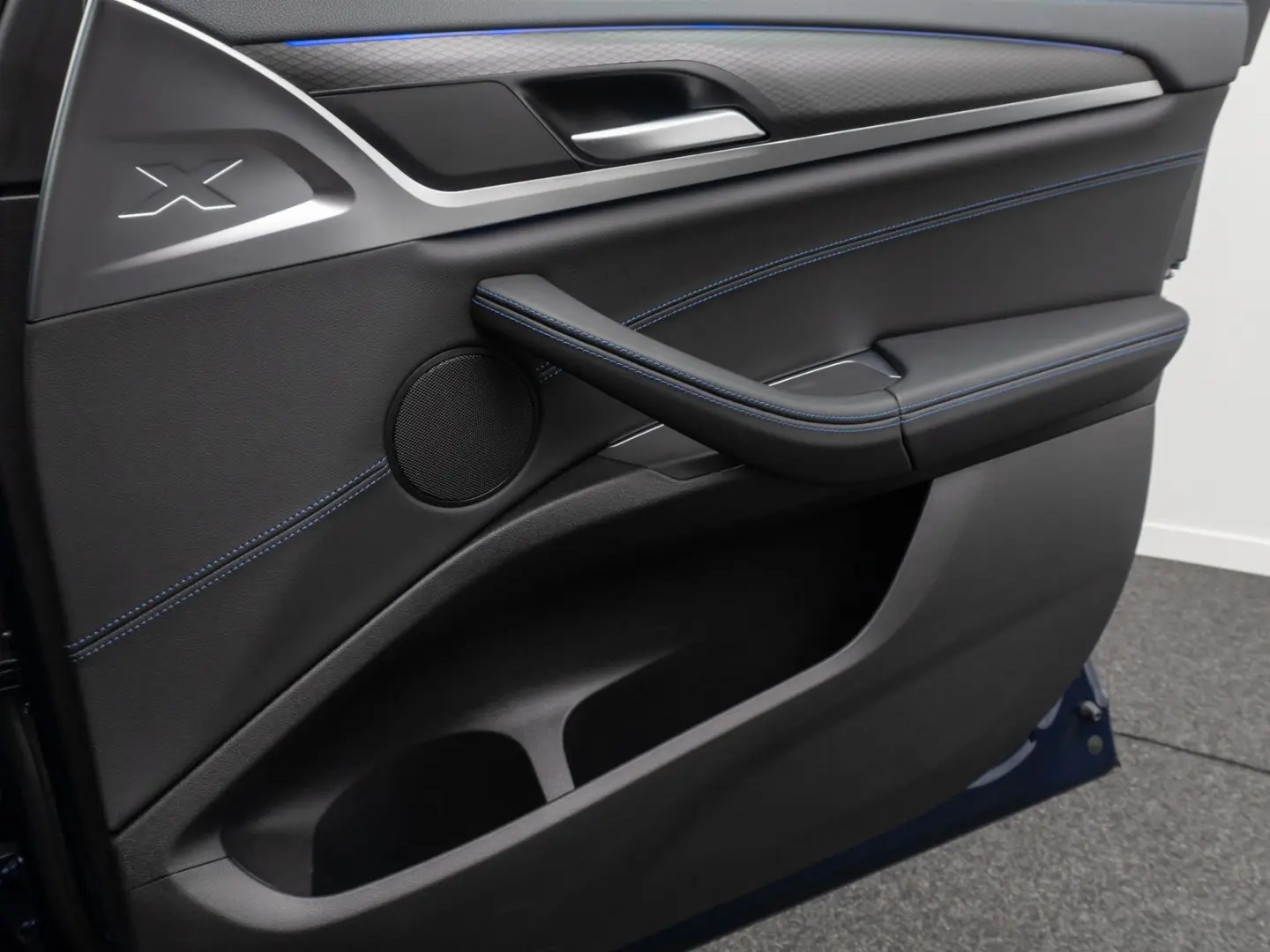 X3 M40i 360°Laser HUD DAB HiFi WLAN Komfort AHK