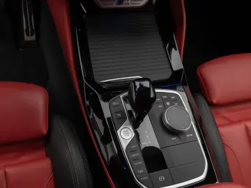X4 M40i Kamera Laser HUD DAB HiFi DisplKey 21