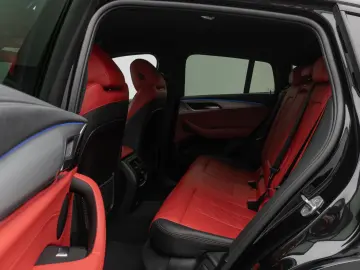 X4 M40i Kamera Laser HUD DAB HiFi DisplKey 21