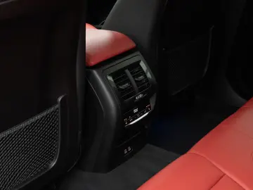 X4 M40i Kamera Laser HUD DAB HiFi DisplKey 21