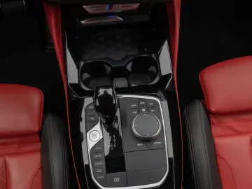X4 M40i Kamera Laser HUD DAB HiFi DisplKey 21