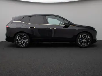 iX xD40 Edition Sport 360°Laser SkyLounge 22Zoll