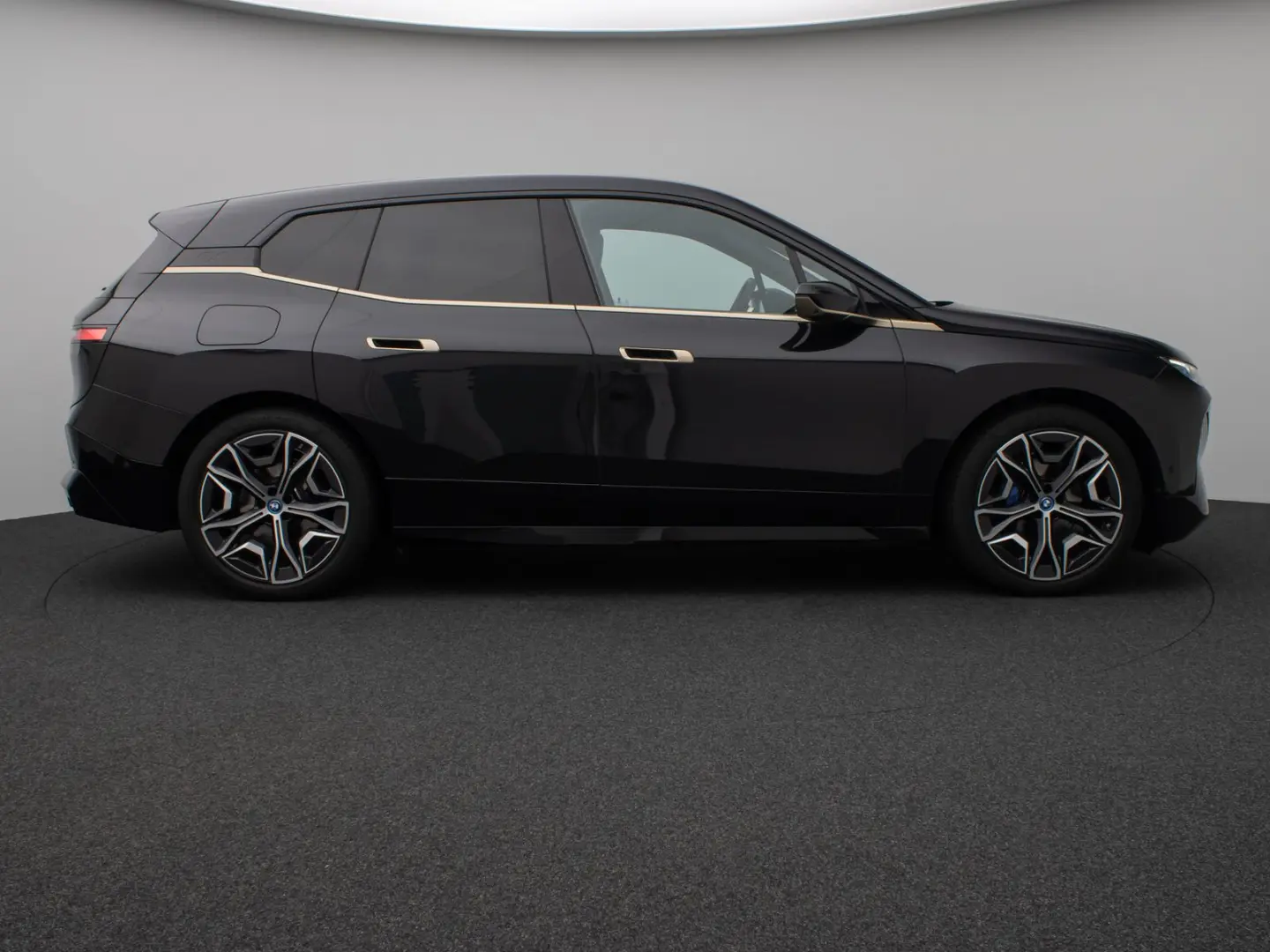 iX xD40 Edition Sport 360°Laser SkyLounge 22Zoll