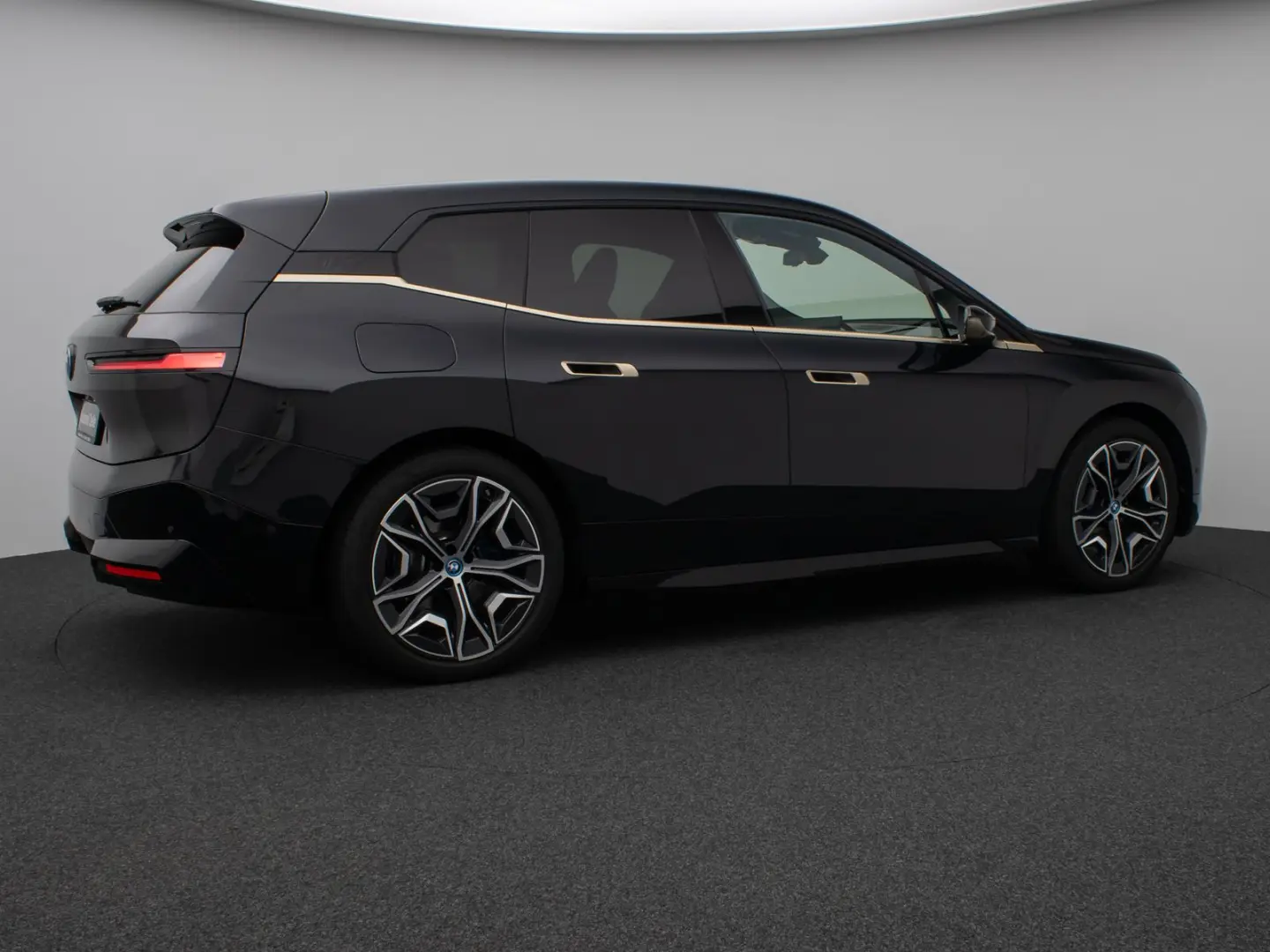 iX xD40 Edition Sport 360°Laser SkyLounge 22Zoll