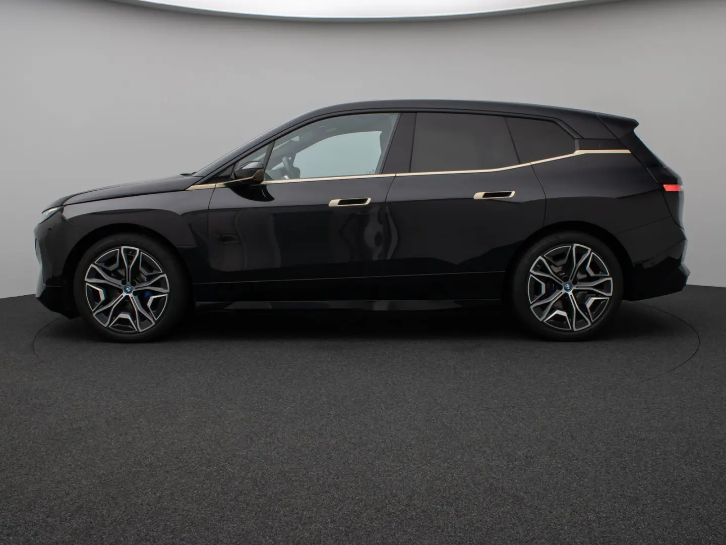 iX xD40 Edition Sport 360°Laser SkyLounge 22Zoll