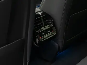 iX xD40 Edition Sport 360°Laser SkyLounge 22Zoll
