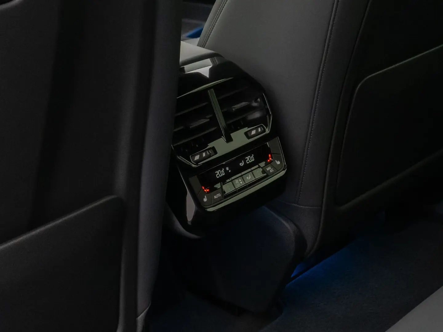 iX xD40 Edition Sport 360°Laser SkyLounge 22Zoll