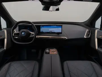 iX xD40 Edition Sport 360°Laser SkyLounge 22Zoll