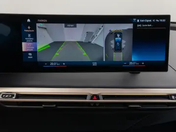 iX xD40 Edition Sport 360°Laser SkyLounge 22Zoll