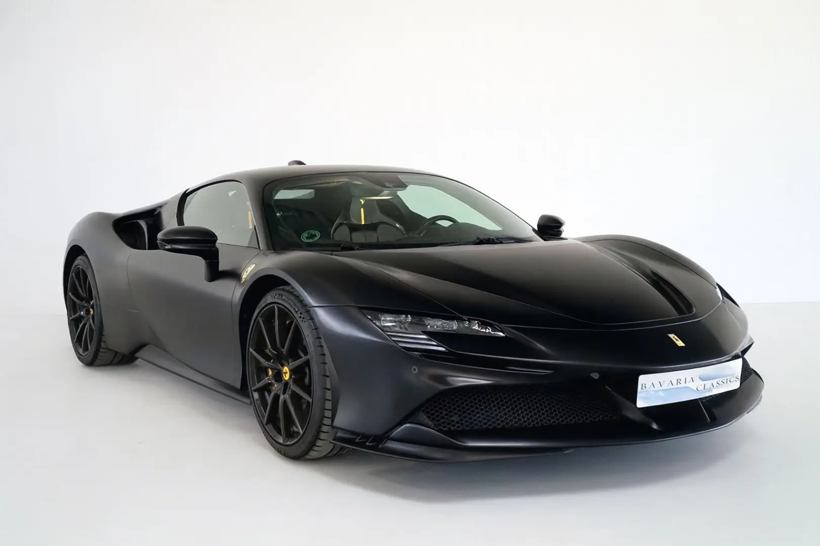 SF90 + CARBON + LIFT + JBL + CARPLAY