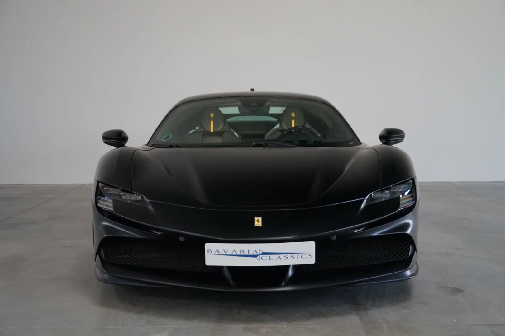 SF90 + CARBON + LIFT + JBL + CARPLAY