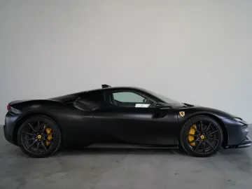 SF90 + CARBON + LIFT + JBL + CARPLAY