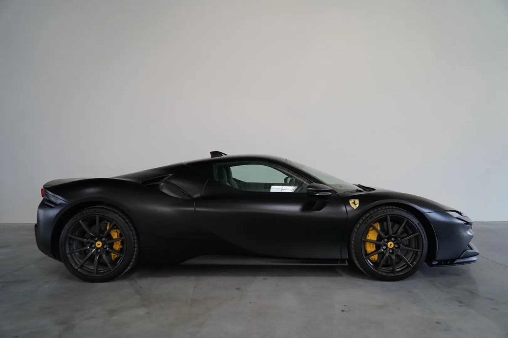SF90 + CARBON + LIFT + JBL + CARPLAY