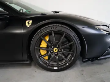SF90 + CARBON + LIFT + JBL + CARPLAY