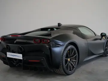 SF90 + CARBON + LIFT + JBL + CARPLAY