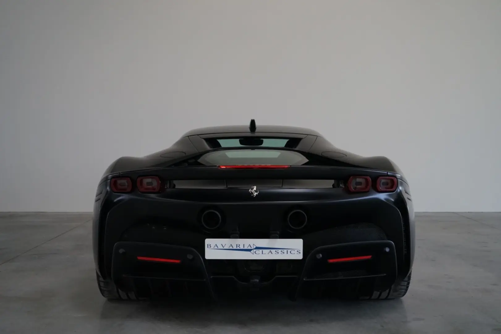 SF90 + CARBON + LIFT + JBL + CARPLAY