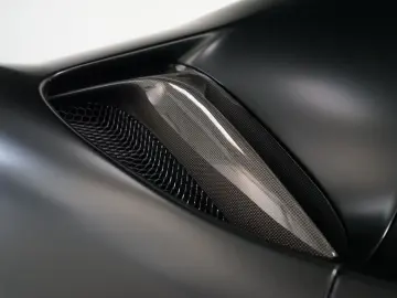 SF90 + CARBON + LIFT + JBL + CARPLAY