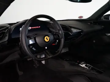 SF90 + CARBON + LIFT + JBL + CARPLAY