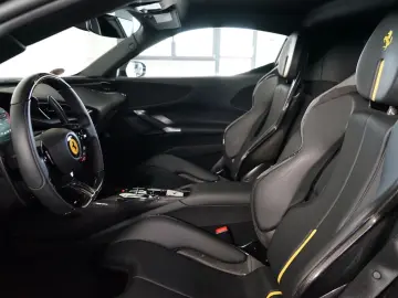 SF90 + CARBON + LIFT + JBL + CARPLAY