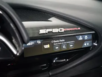 SF90 + CARBON + LIFT + JBL + CARPLAY