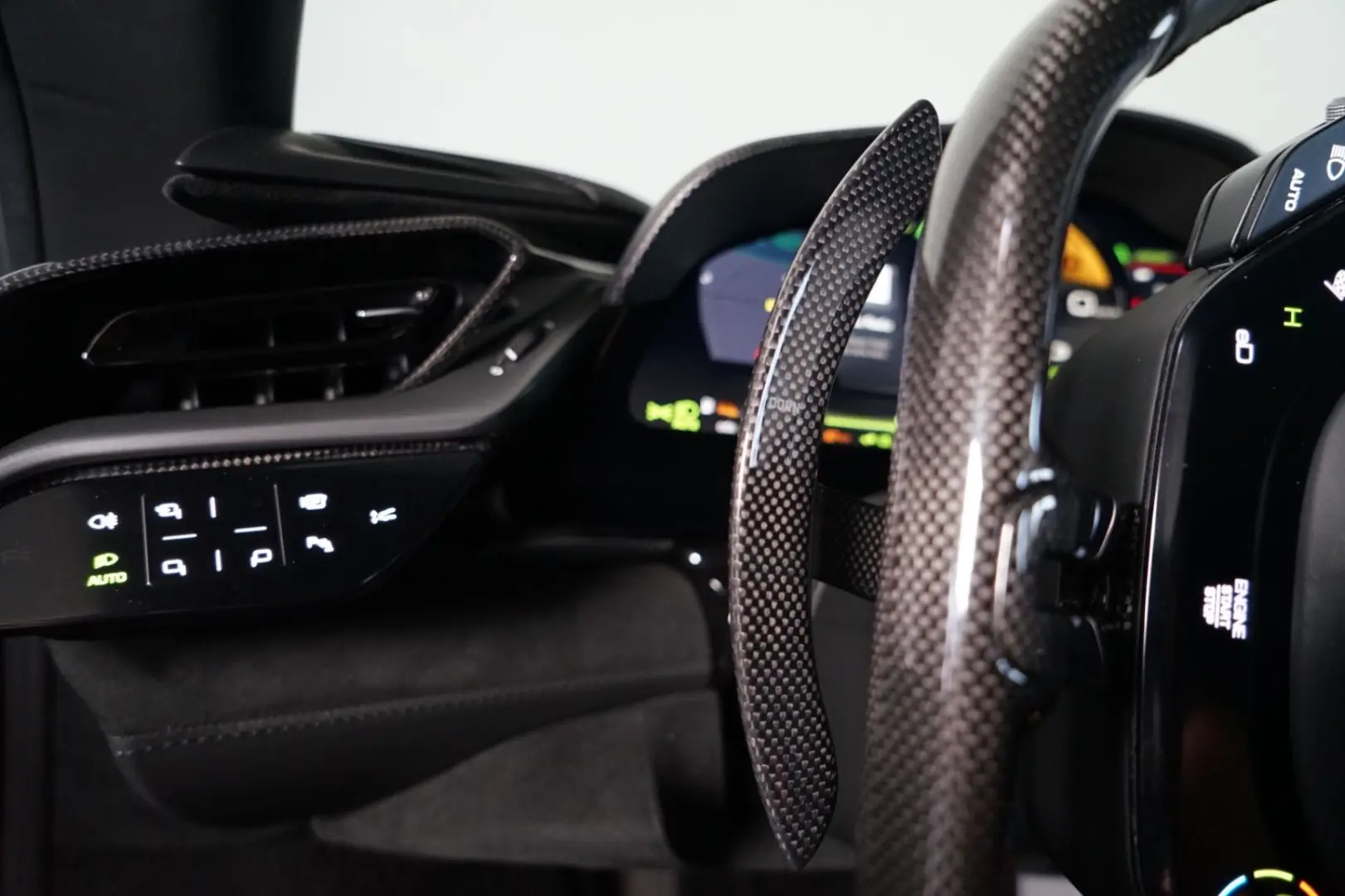 SF90 + CARBON + LIFT + JBL + CARPLAY