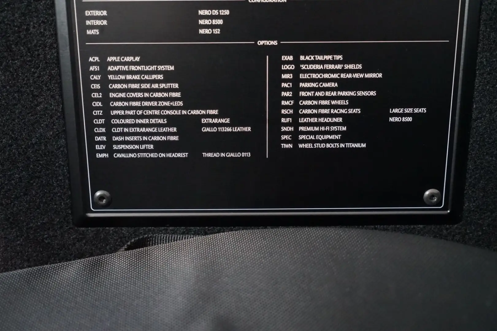 SF90 + CARBON + LIFT + JBL + CARPLAY