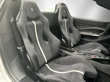 F8 Spider / Lift  / Racing Seat / Voll-Alcantara