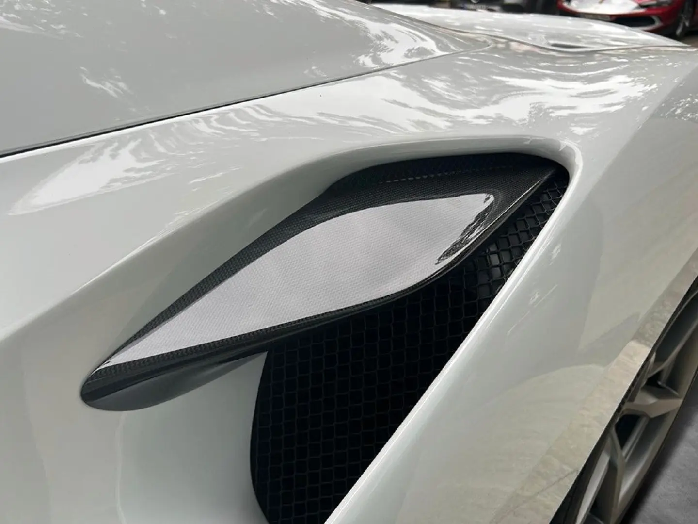 F8 Spider / Lift  / Racing Seat / Voll-Alcantara