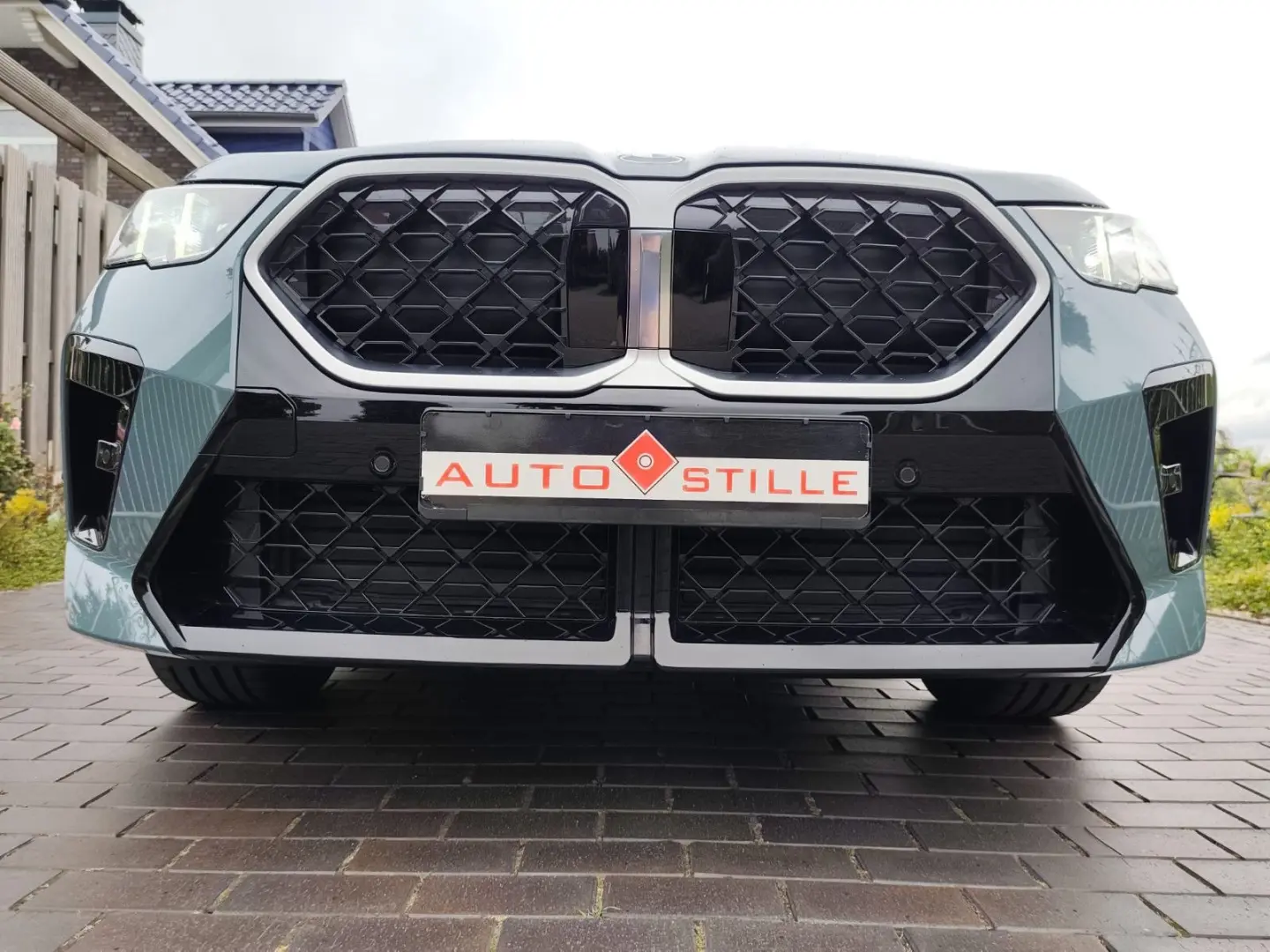 X2 18 d 2.0 °M-Sport°el.AHK°Sonderlack ab Werk
