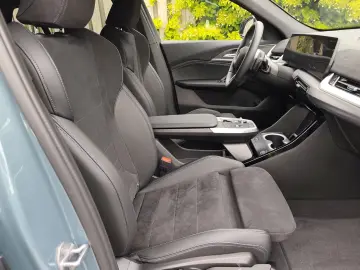 X2 18 d 2.0 °M-Sport°el.AHK°Sonderlack ab Werk