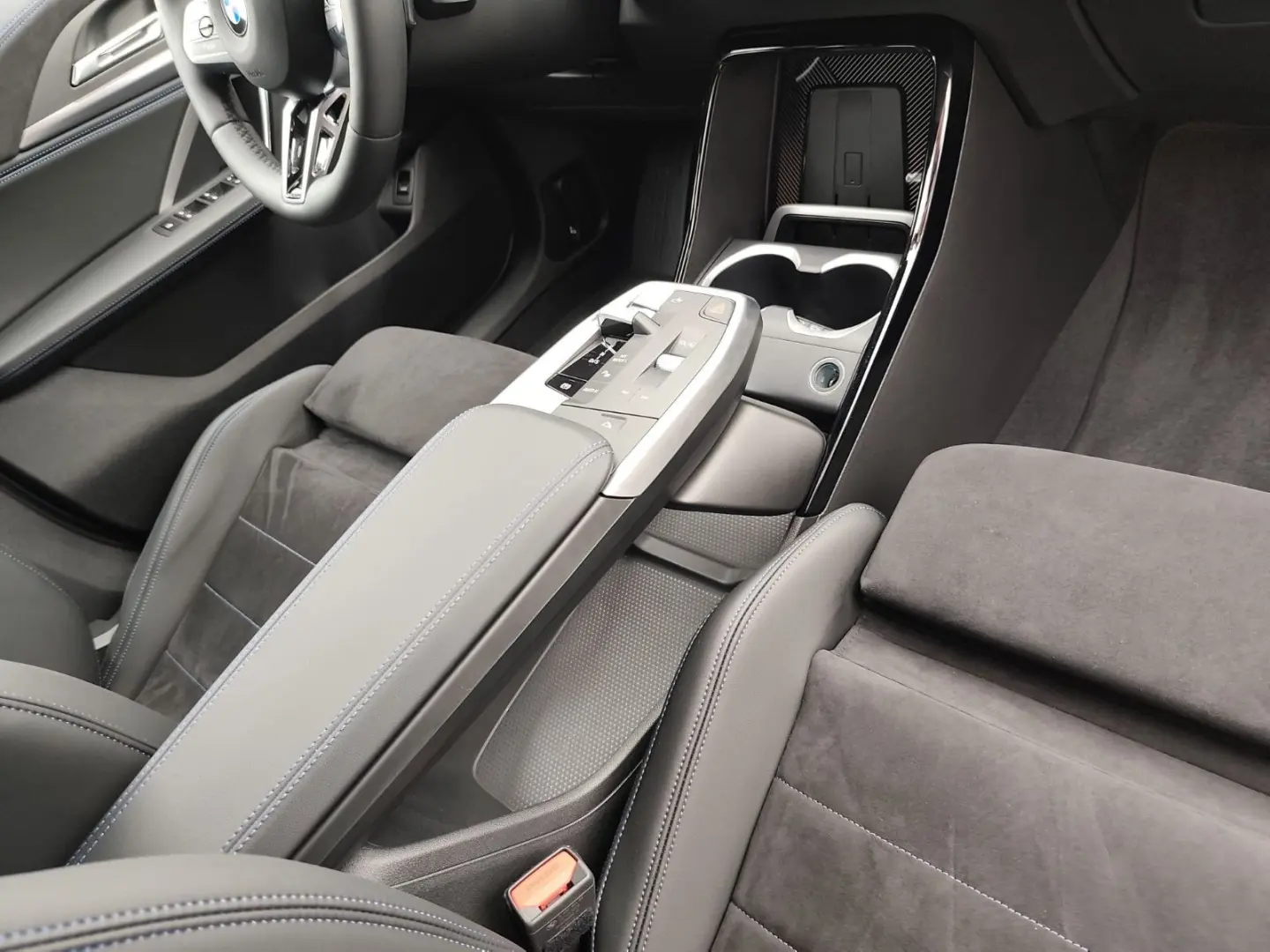 X2 18 d 2.0 °M-Sport°el.AHK°Sonderlack ab Werk