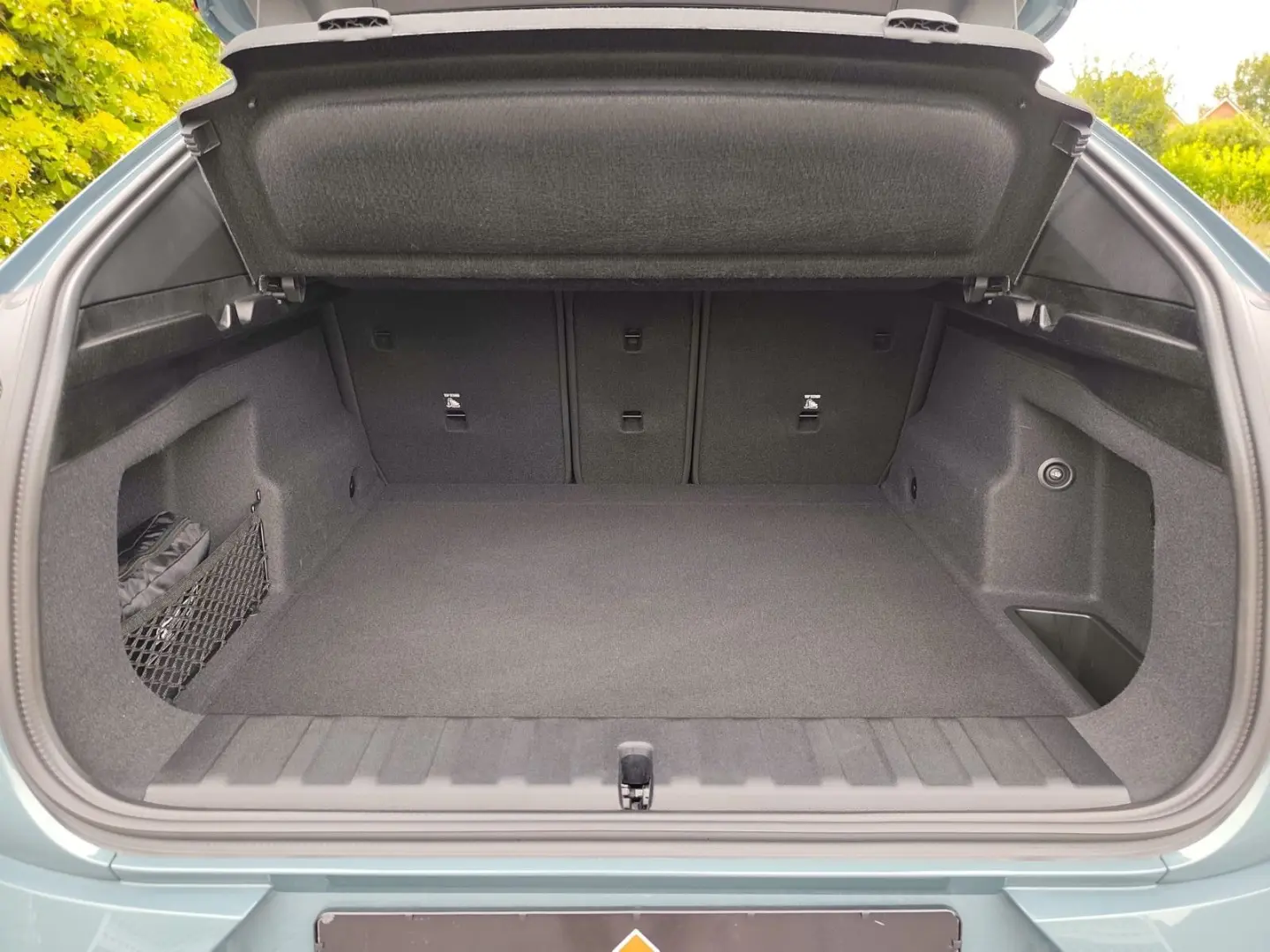 X2 18 d 2.0 °M-Sport°el.AHK°Sonderlack ab Werk