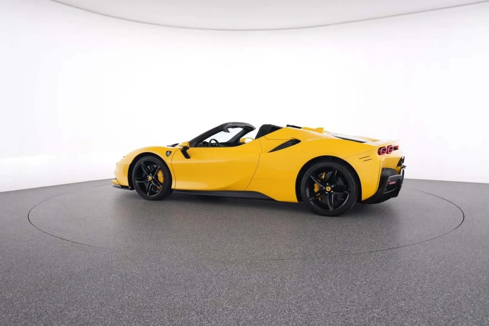 SF90 Spider CARBON GIALLO MODENA