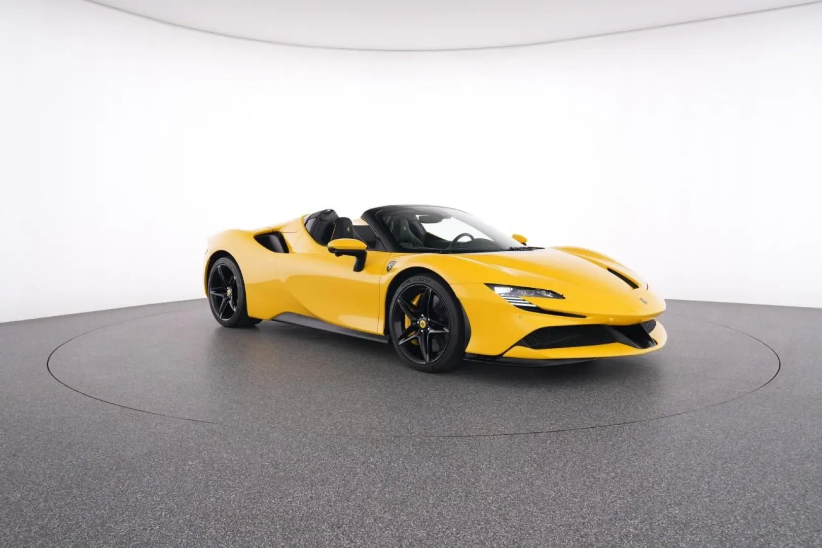 SF90 Spider CARBON GIALLO MODENA