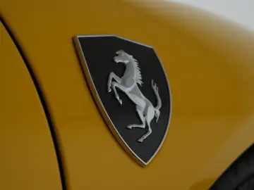 SF90 Spider CARBON GIALLO MODENA