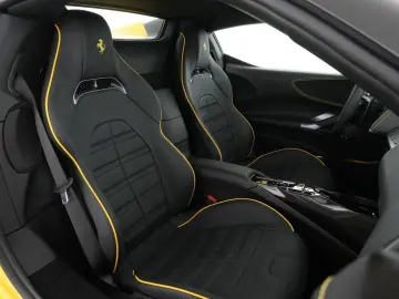 SF90 Spider CARBON GIALLO MODENA
