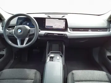 X2 sDrive18d AHK DA KomZug AdapLED Kamera Sitzhz