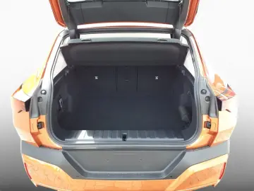 X2 sDrive18d AHK DA KomZug AdapLED Kamera Sitzhz
