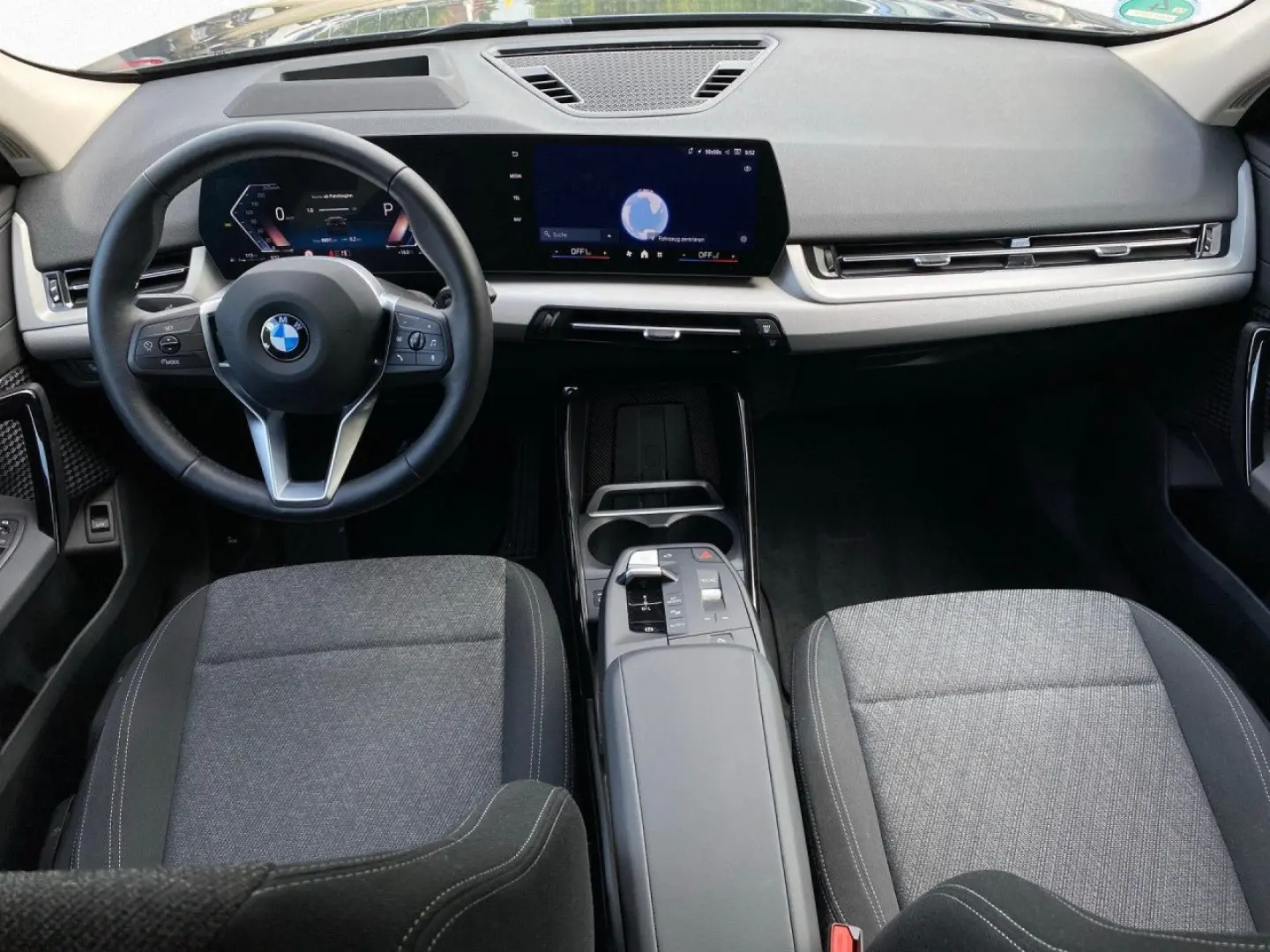 X2 sDrive20i DA+ PA+ HUD LCProf AdapLED IconicGl