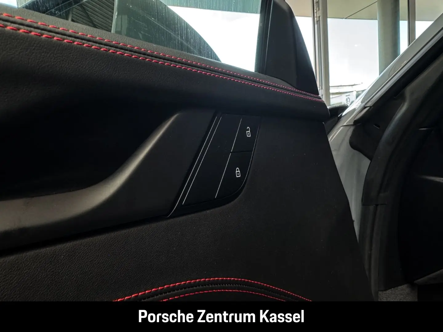 992 3.0 EU6d (911) Carrera GTS Cabriolet Matrix 