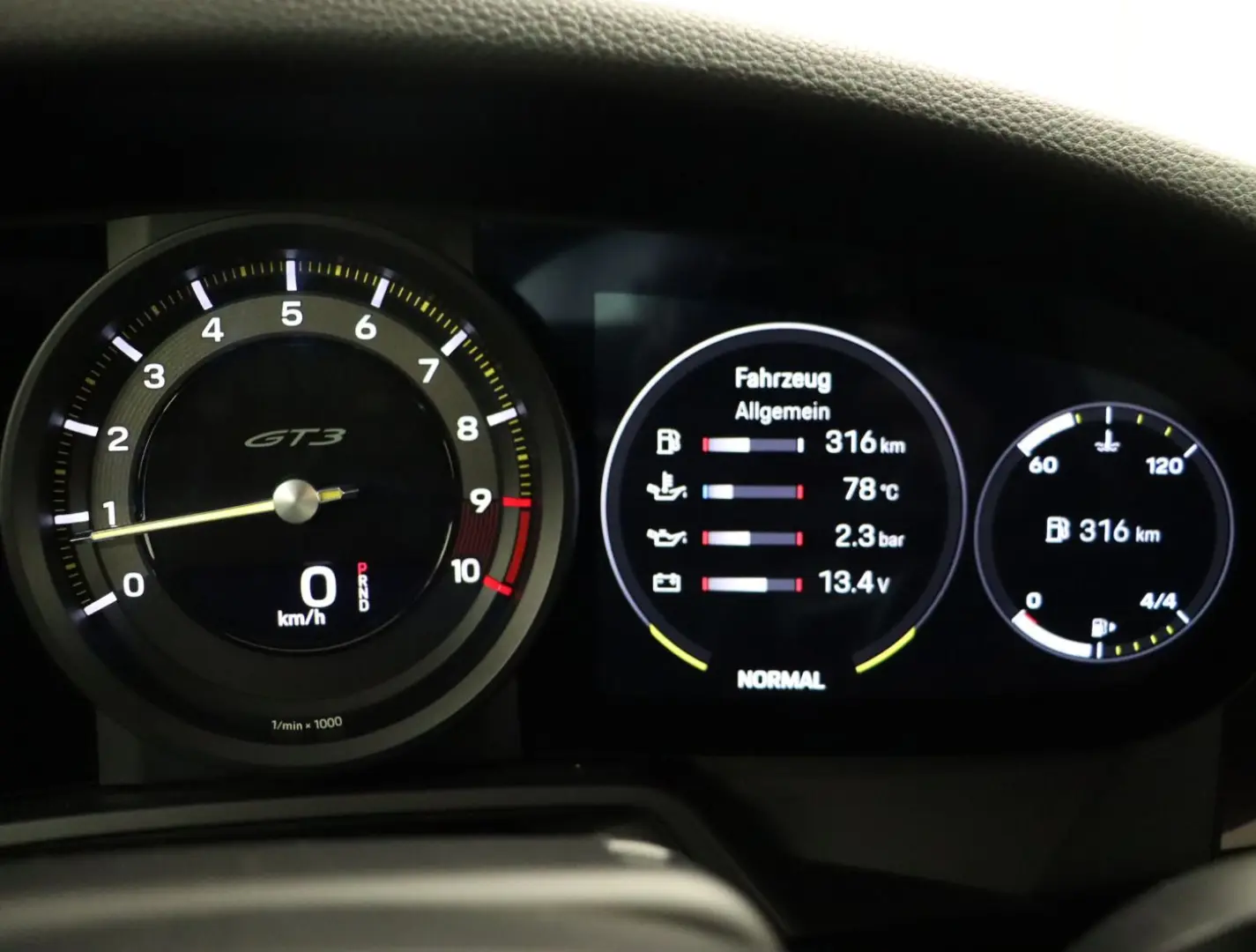 911 992 GT3 mit Touring-Paket Sport-Chrono |SHZG