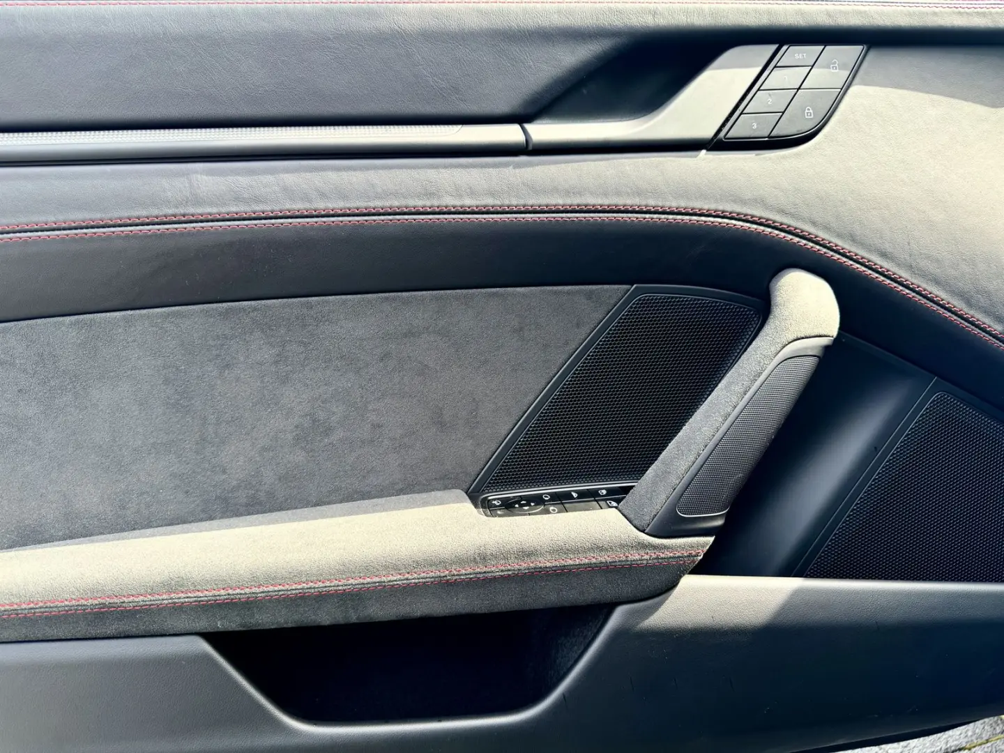 992 CARRERA 4 GTS-CARBON-BOSE-LIFTS-1HD-360°-20´