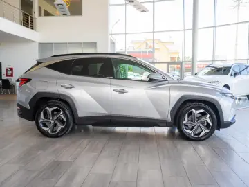Hyundai Tucson 1.6T-GDI Plug-in Hybrid  4WD 