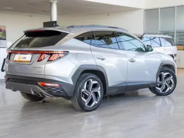 Hyundai Tucson 1.6T-GDI Plug-in Hybrid  4WD 